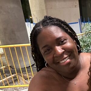 Meet your Posher, Charnaye